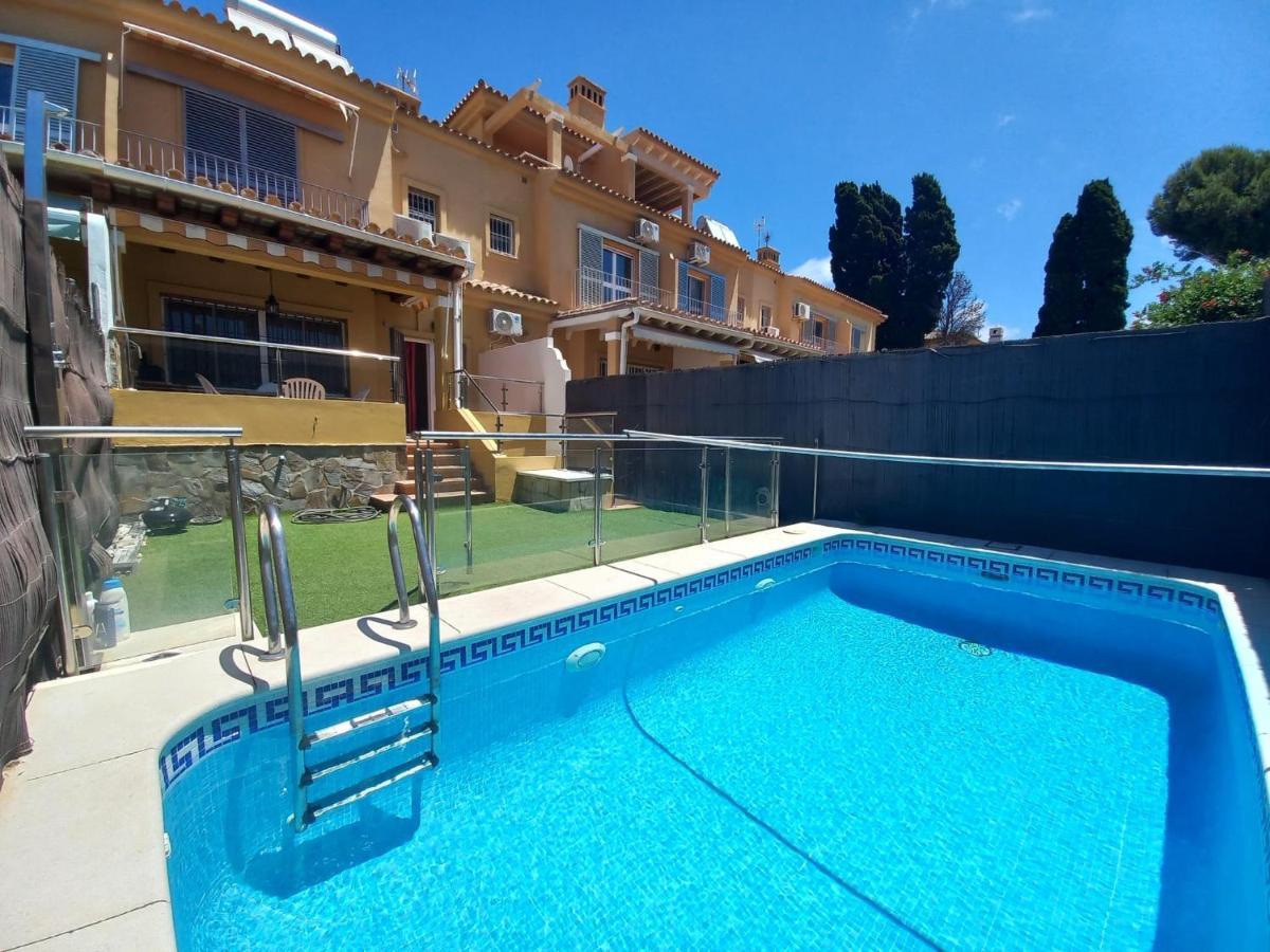 Ferienhaus Adosado Con Piscina Y Vistas Al Mar.